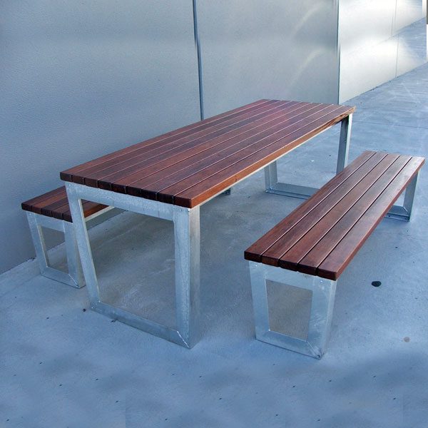 Suburban table setting, heavy duty fully welded construction