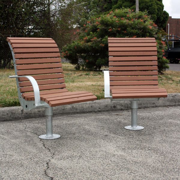Swivel seats for recreational areas