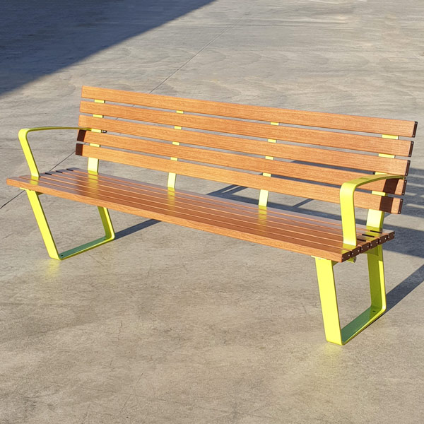 Kiama Vibrant Park Seat with timber-look aluminium battens
