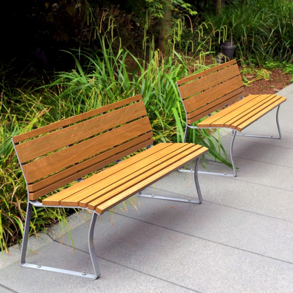 Airlie freestanding park seats with back