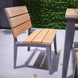 Glenelg Single Seat with back