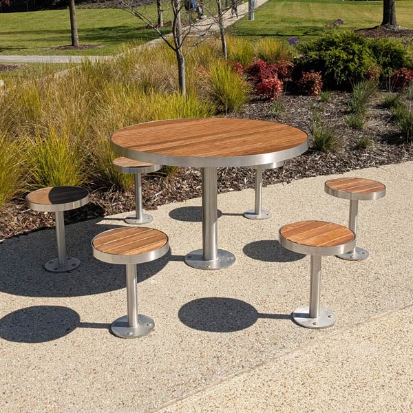 Round Table Setting in Nunawading